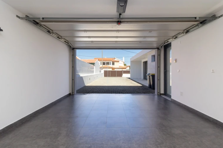 Moradia T6 para Venda em Charneca de Caparica e Sobreda Foto 56