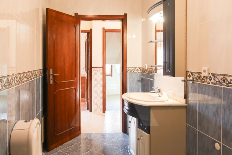 Apartamento T2 para Arrendamento em Requeixo, Nossa Senhora de Fátima e Nariz Foto 19