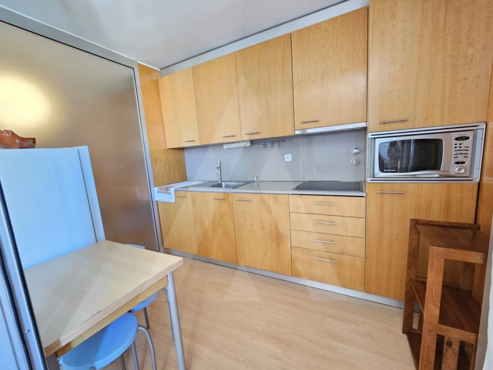 Apartamento T1 para Arrendamento em Aradas Foto 4