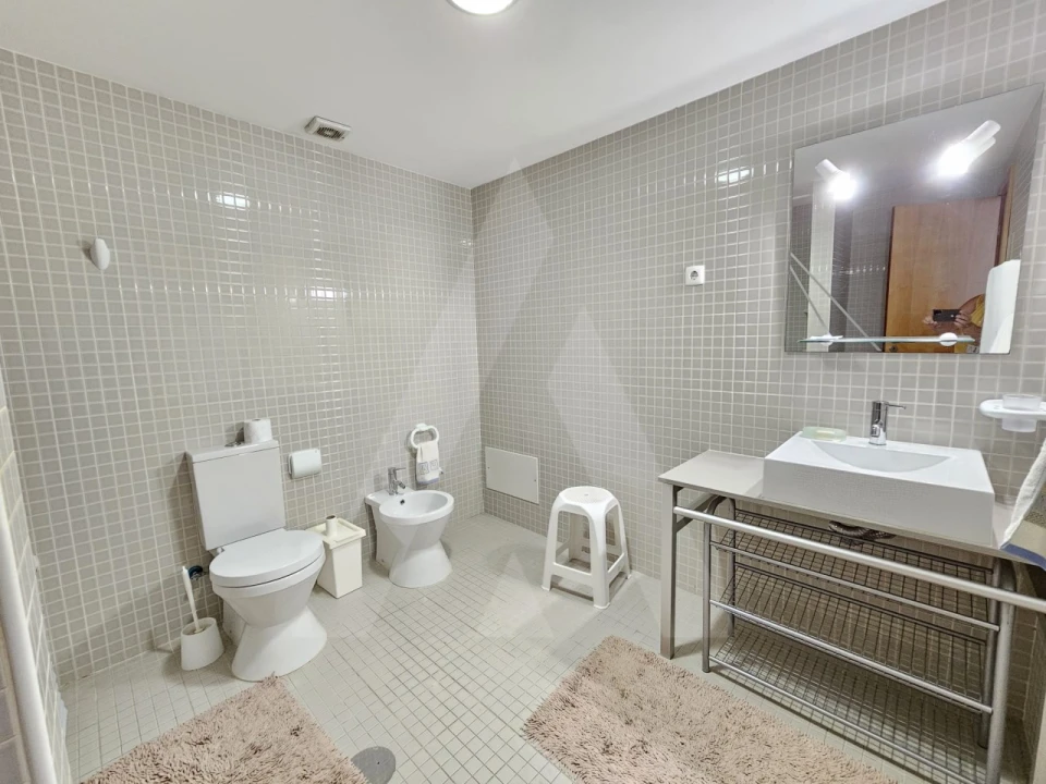 Apartamento T1 para Arrendamento em Aradas Foto 11