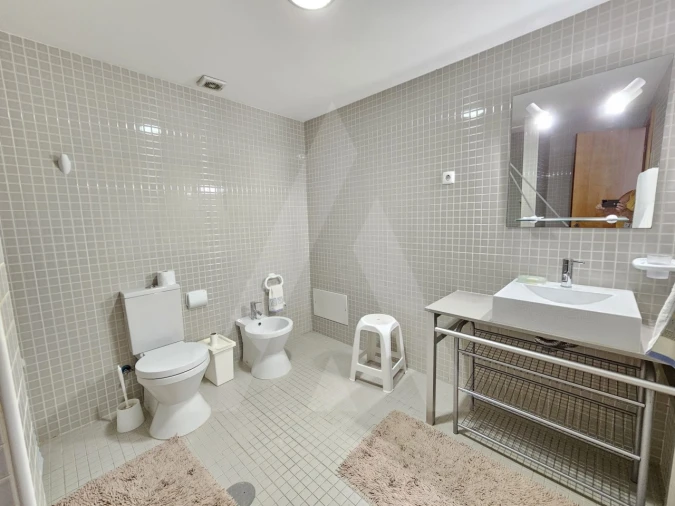 Apartamento T1 para Arrendamento em Aradas Foto 11