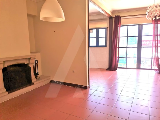 Apartamento T1 para Arrendamento em Glória e Vera Cruz Foto 2