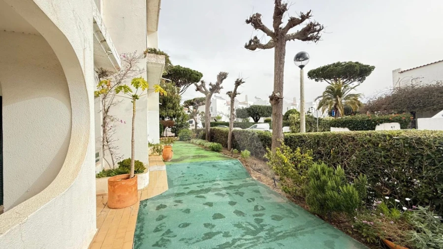 Apartamento T2 para Venda em Quarteira Foto 8