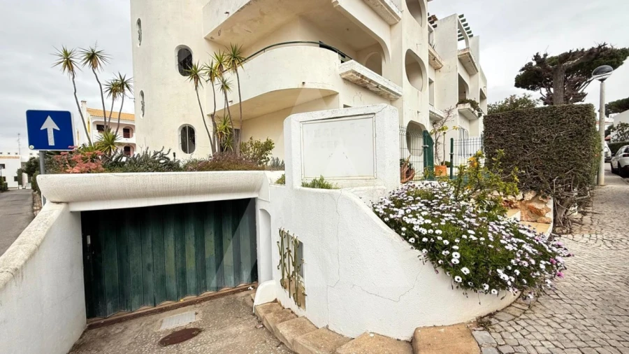 Apartamento T2 para Venda em Quarteira Foto 4