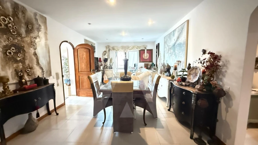 Apartamento T2 para Venda em Quarteira Foto 9