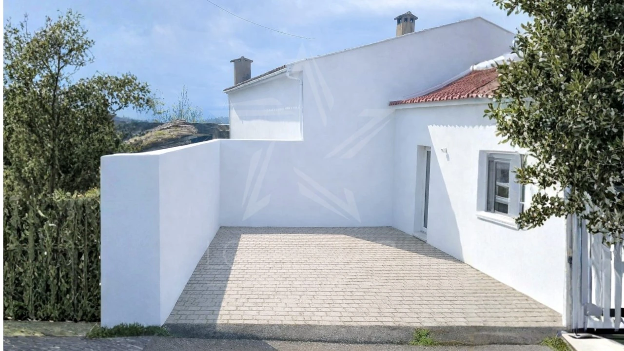 Moradia T2 para Venda em Barrio Foto 22