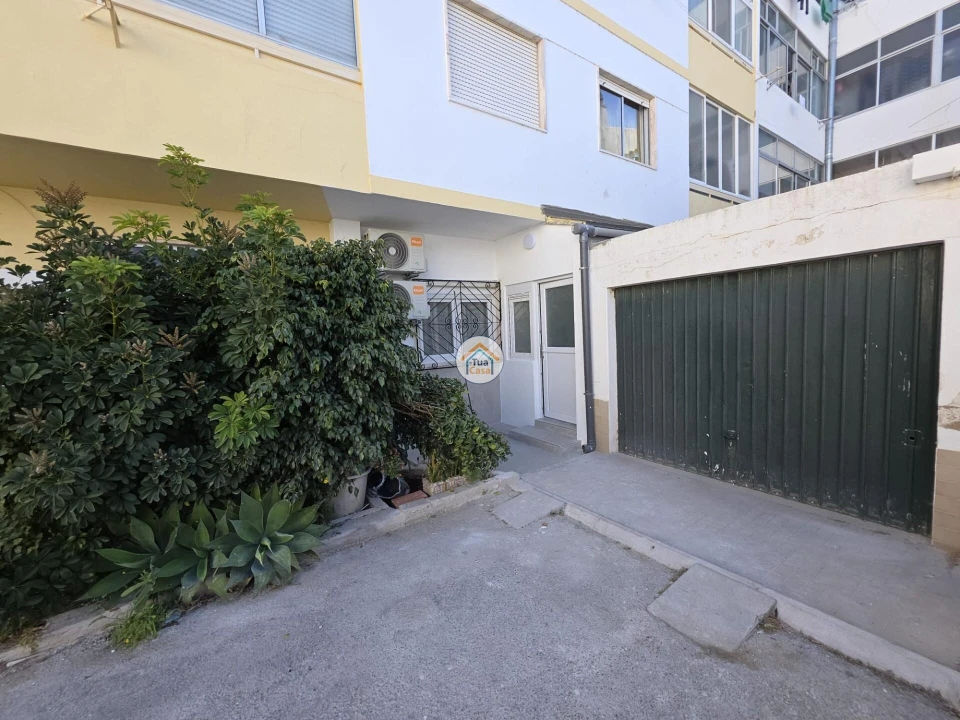 Apartamento T2 para Venda em Faro (Sé e São Pedro) Foto 14