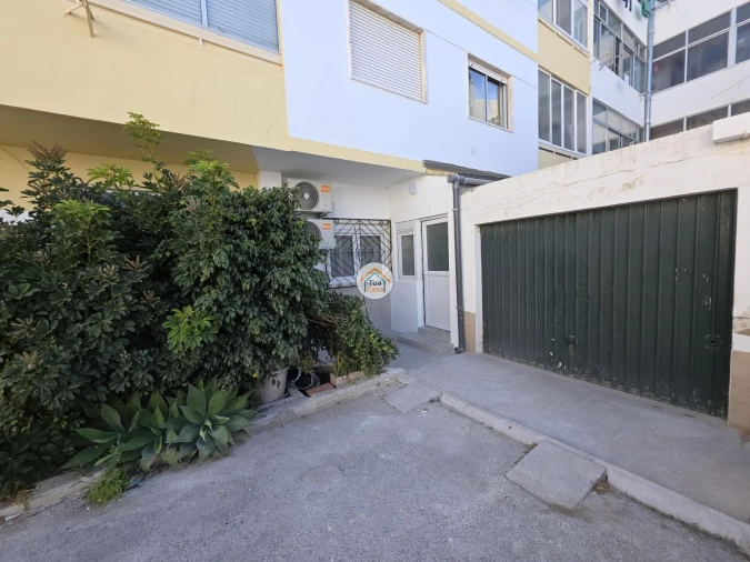 Apartamento T2 para Venda em Faro (Sé e São Pedro) Foto 14