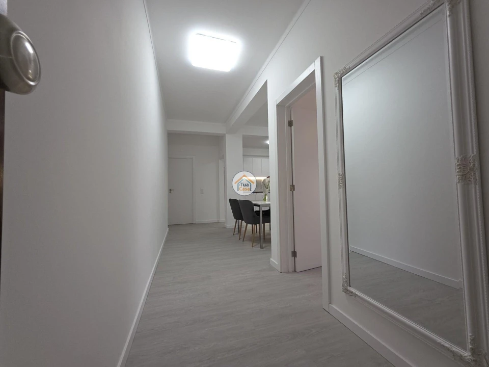 Apartamento T2 para Venda em Faro (Sé e São Pedro) Foto 11