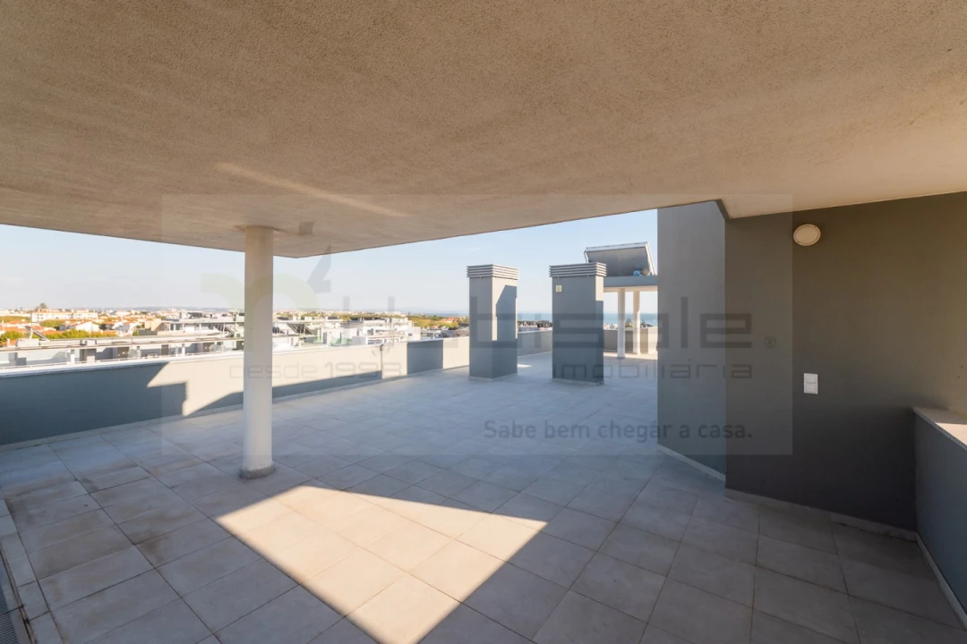 Apartamento T3 para Venda em Carcavelos e Parede Foto 1