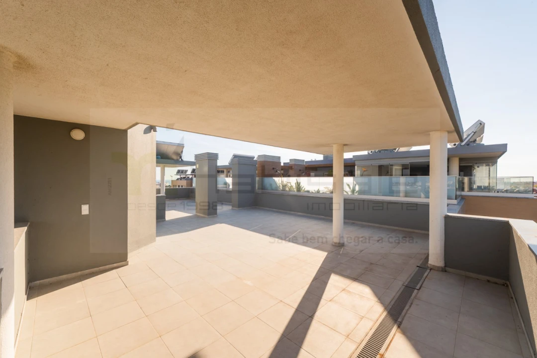 Apartamento T3 para Venda em Carcavelos e Parede Foto 2