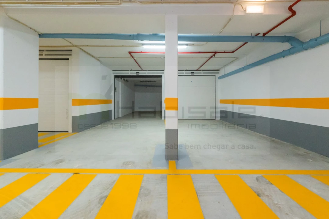 Apartamento T3 para Venda em Carcavelos e Parede Foto 25