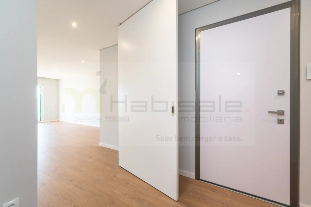 Apartamento T3 para Venda em Carcavelos e Parede Foto 4