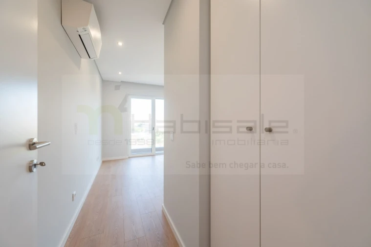 Apartamento T3 para Venda em Carcavelos e Parede Foto 14