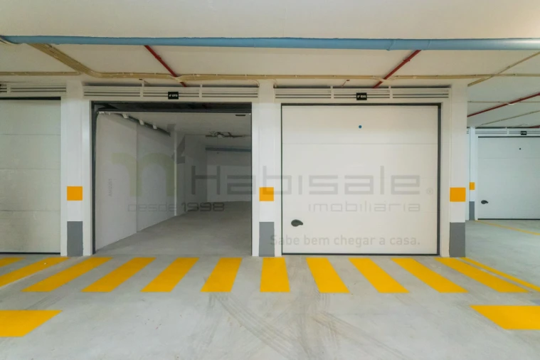 Apartamento T3 para Venda em Carcavelos e Parede Foto 22