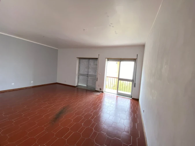 Apartamento T2 para Venda em Tavarede Foto 6