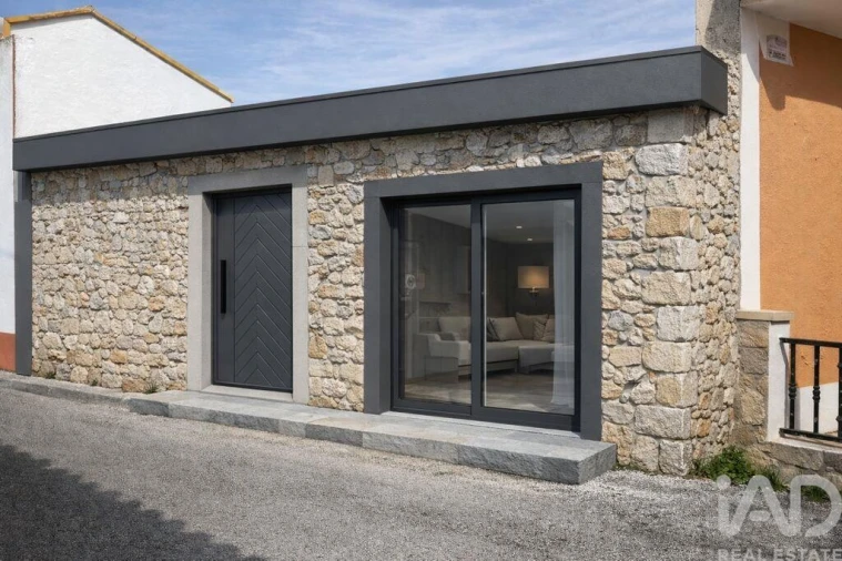 Moradia para Venda em Maxial e Monte Redondo