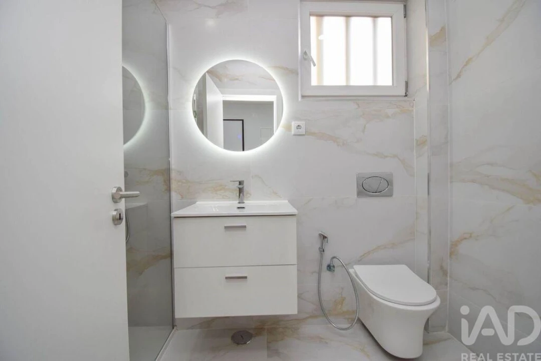 Apartamento T2 para Venda em Seixal, Arrentela e Aldeia de Paio Pires Foto 6