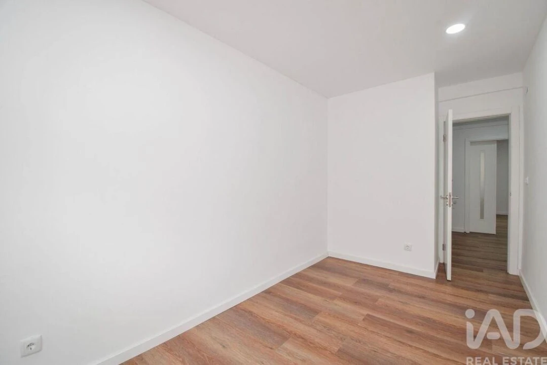 Apartamento T2 para Venda em Seixal, Arrentela e Aldeia de Paio Pires Foto 11