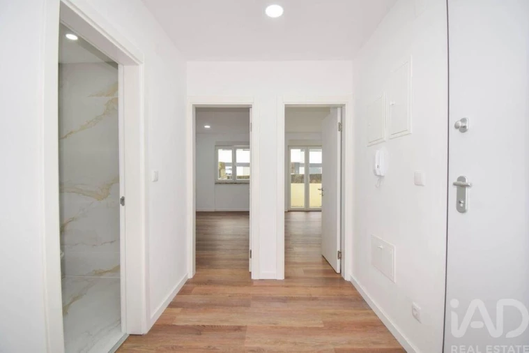 Apartamento T2 para Venda em Seixal, Arrentela e Aldeia de Paio Pires Foto 7