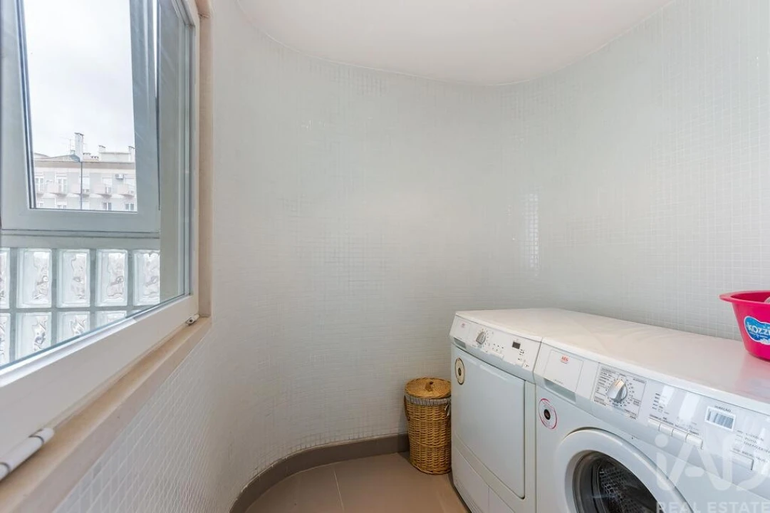 Apartamento T2 para Arrendamento em Lumiar Foto 13