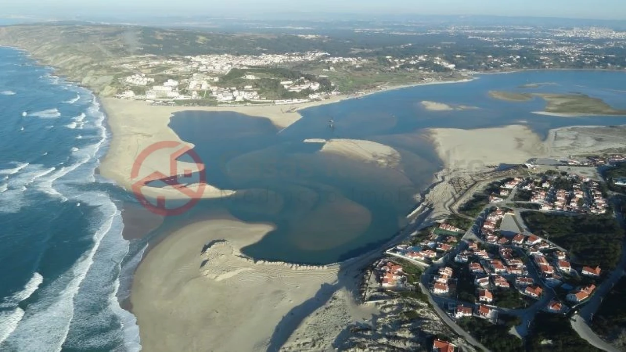 Terreno para Venda em Santa Maria, São Pedro e Sobral da Lagoa Foto 12
