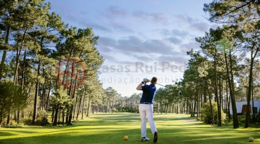 Terreno para Venda em Corroios Foto 1