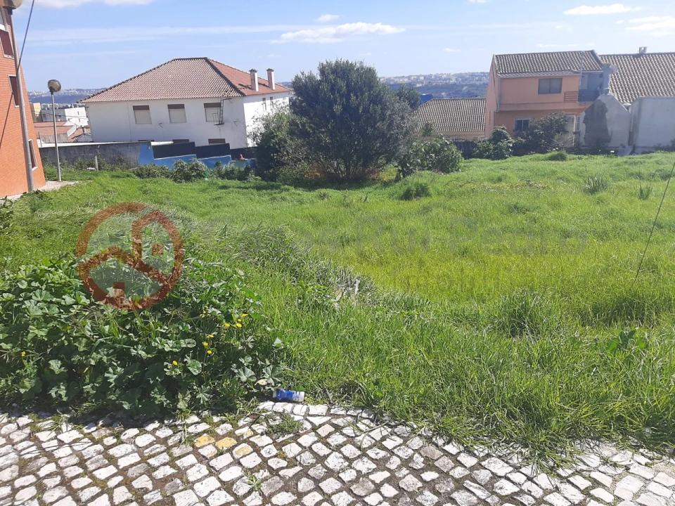 Terreno para Venda em Mina de Água Foto 1