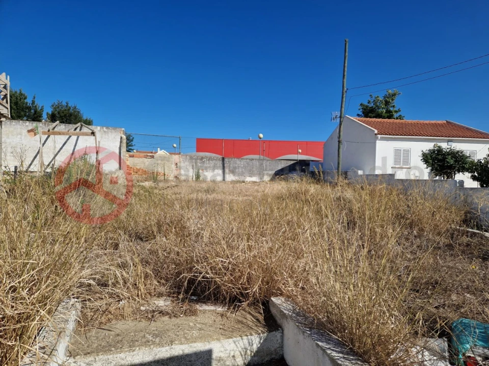 Terreno para Venda em Charneca de Caparica e Sobreda Foto 4