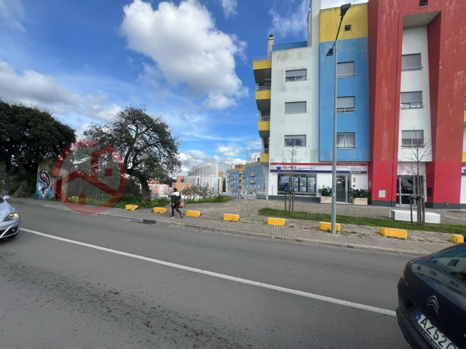 Terreno para Venda em Seixal, Arrentela e Aldeia de Paio Pires Foto 5