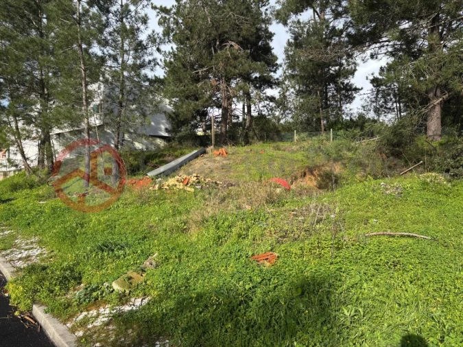 Terreno para Venda em Charneca de Caparica e Sobreda Foto 4