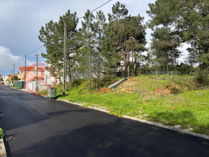 Terreno para Venda em Charneca de Caparica e Sobreda Foto 6