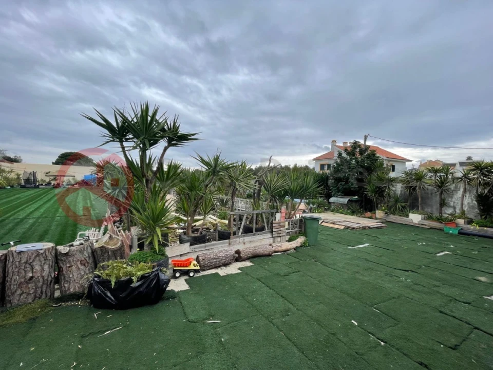 Terreno para Venda em Charneca de Caparica e Sobreda Foto 4
