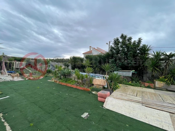 Terreno para Venda em Charneca de Caparica e Sobreda Foto 17