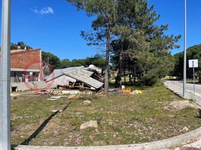 Terreno para Venda em Sesimbra (Castelo) Foto 4