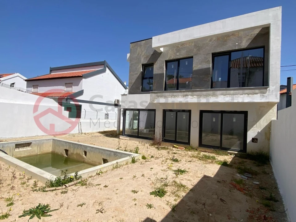 Terreno para Venda em Charneca de Caparica e Sobreda Foto 3