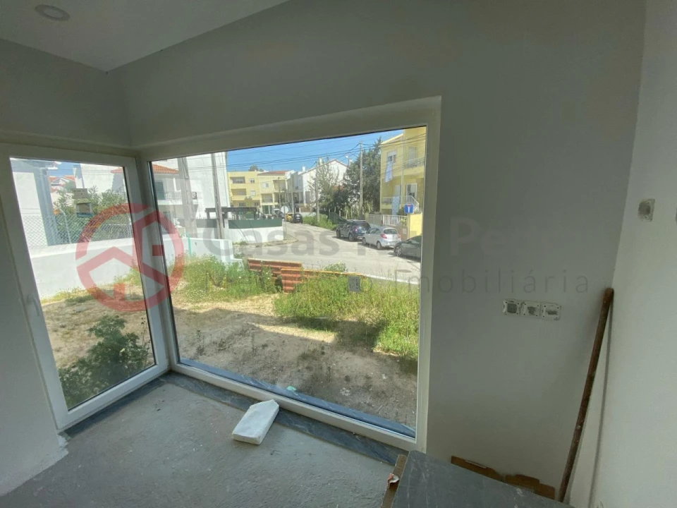 Terreno para Venda em Charneca de Caparica e Sobreda Foto 16