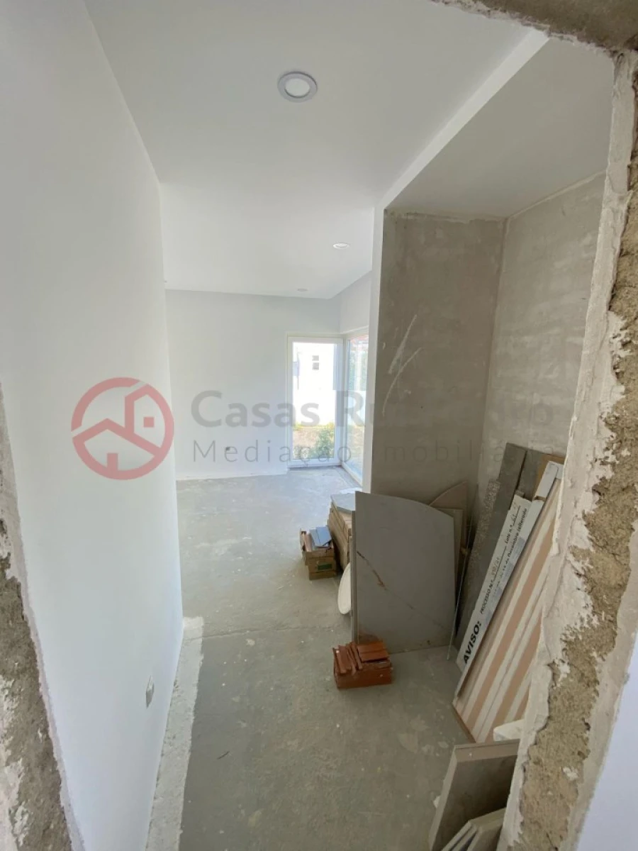 Terreno para Venda em Charneca de Caparica e Sobreda Foto 26