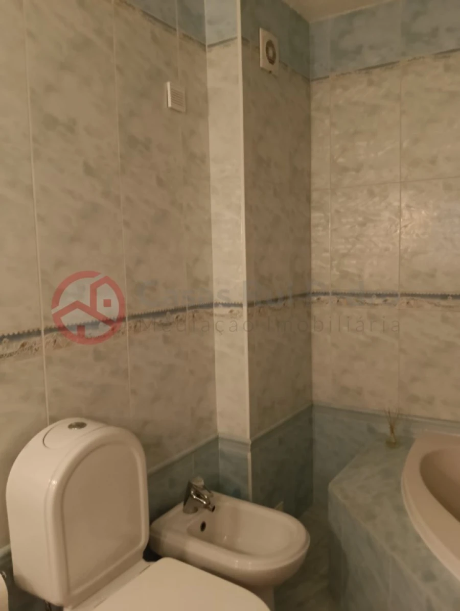 Apartamento T3 para Venda em Corroios Foto 14