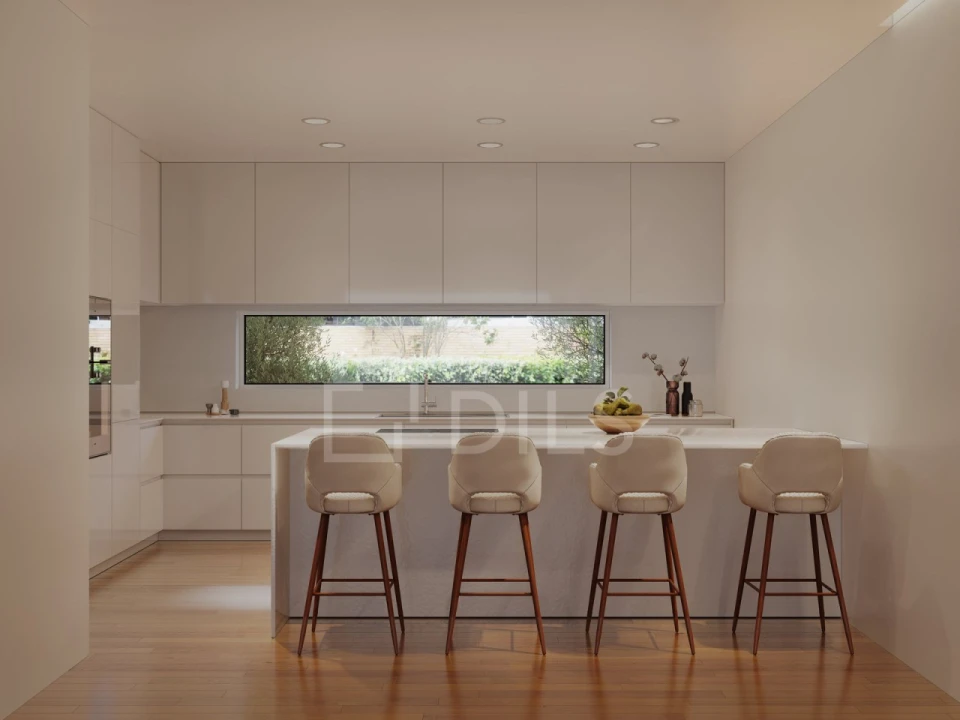 Moradia T4 para Venda em Madalena Foto 4