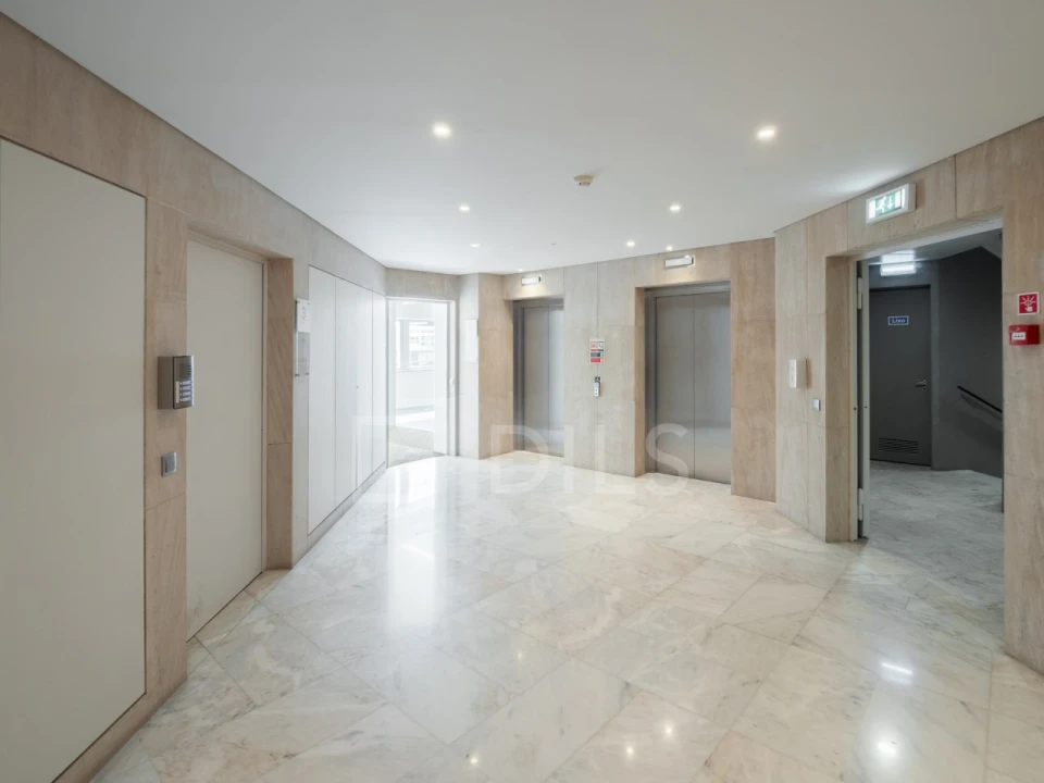 Escritório para Arrendamento em Alvalade Foto 22