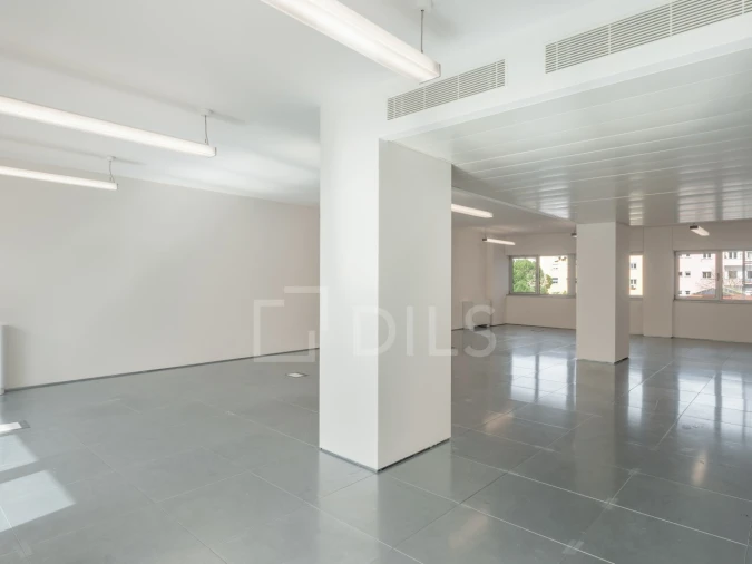 Escritório para Arrendamento em Alvalade Foto 8