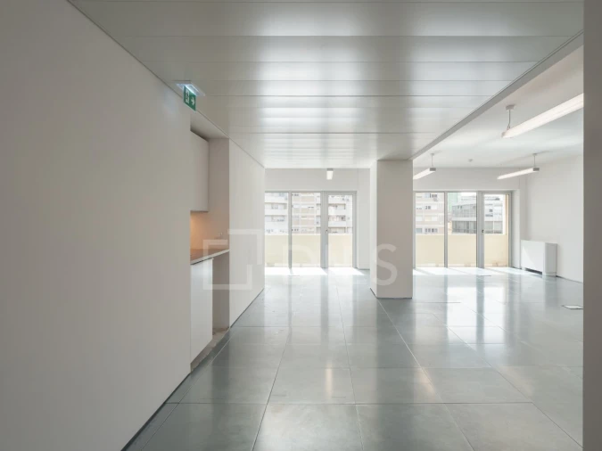 Escritório para Arrendamento em Alvalade Foto 9