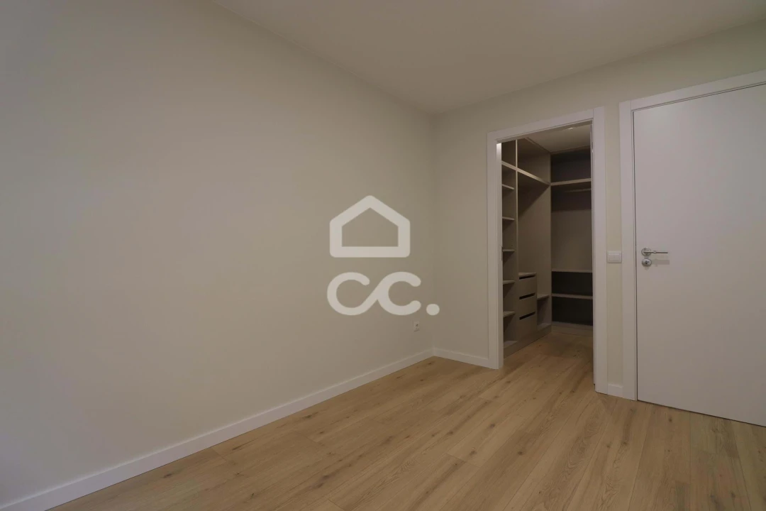 Apartamento T2 para Venda em Sé Nova, Santa Cruz, Almedina e São Bartolomeu Foto 9