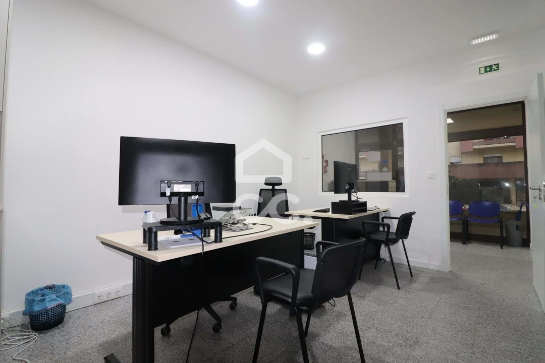 Negócio para Venda em Eiras e São Paulo de Frades Foto 4