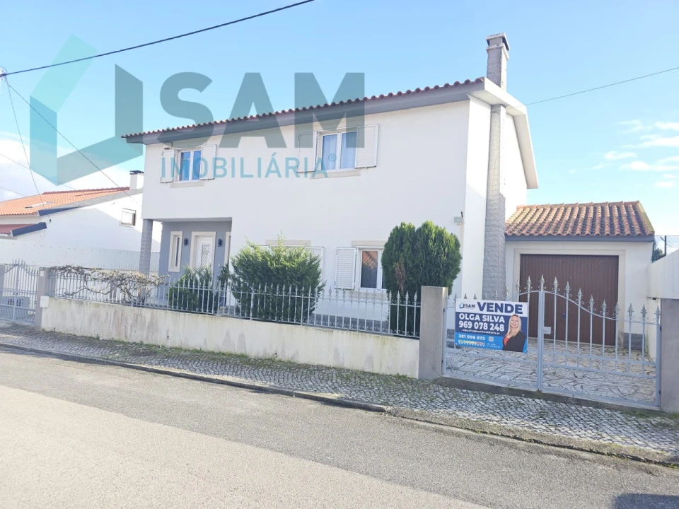 Moradia T4 para Venda em Silveira Foto 5