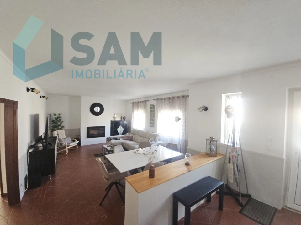 Moradia T4 para Venda em Silveira Foto 13