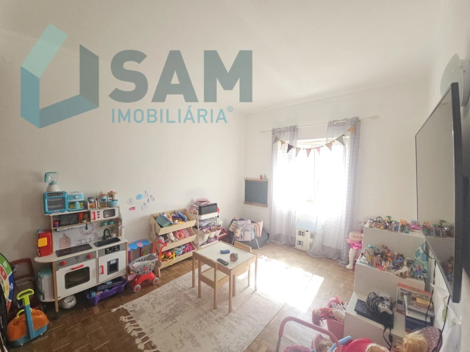 Moradia T4 para Venda em Silveira Foto 10