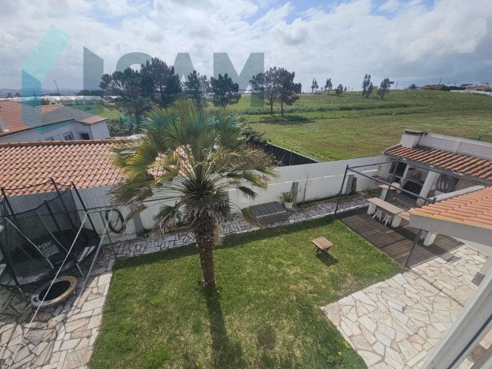 Moradia T4 para Venda em Silveira Foto 31