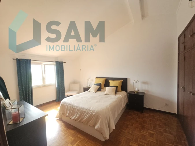 Moradia T4 para Venda em Silveira Foto 24